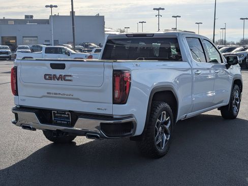 Used 2023 GMC Sierra 1500 SLT image 6