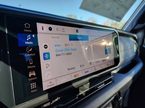 New 2026 Jeep Gladiator Sport image 20