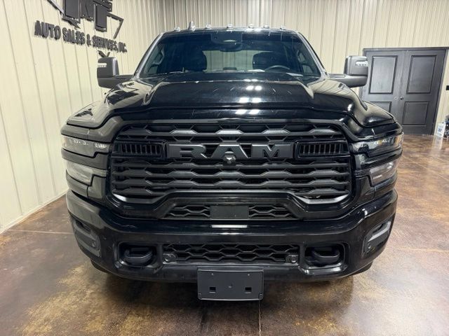 Used 2025 RAM 3500 Big Horn AWD/4WD image 2