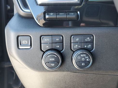 Used 2024 Chevrolet Silverado 2500 High Country w/ Technology Package image 20