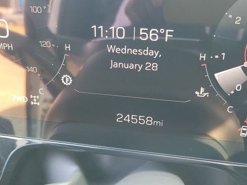 Certified 2025 GMC Yukon XL Denali image 33