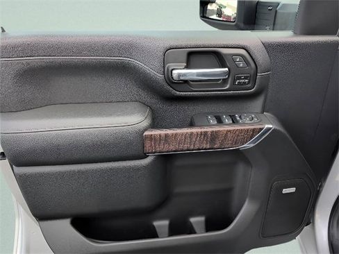 Used 2021 GMC Sierra 2500 Denali w/ Denali Ultimate Package image 9