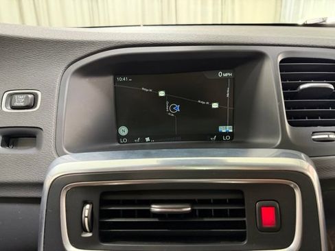 Used 2015 Volvo V60 T5 Cross Country AWD/4WD image 14