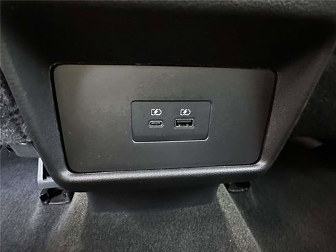 Certified 2022 Nissan Rogue SV image 14