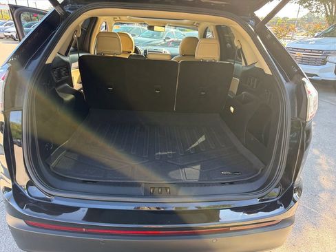 Used 2018 Ford Edge SEL w/ Equipment Group 201A FWD image 23