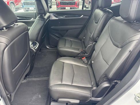 Used 2024 Cadillac XT6 Premium Luxury w/ Technology Package image 6