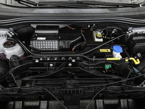 Certified 2025 Audi Q4 e-tron Premium Plus w/ Premium Plus image 24