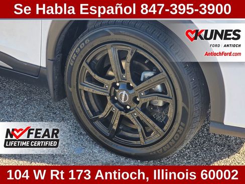 Used 2023 Nissan Kicks SR w/ SR Premium Package image 12