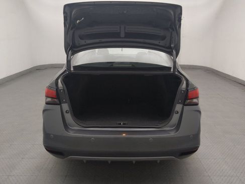 Used 2020 Nissan Versa S FWD image 29