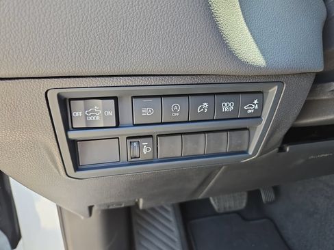 New 2026 Toyota Tundra Limited AWD/4WD image 15