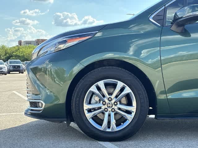 Used 2024 Toyota Sienna Platinum AWD/4WD image 14