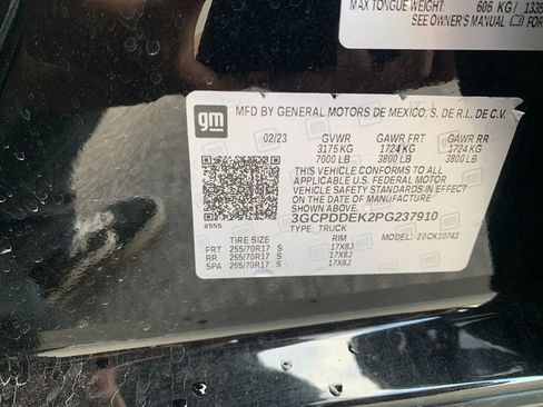Used 2023 Chevrolet Silverado 1500 LT AWD/4WD image 34