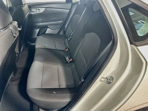 Used 2023 Kia Forte LXS w/ LXS Technology Package FWD image 13