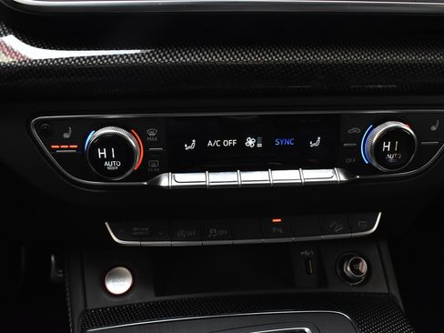 Used 2020 Audi SQ5 Premium Plus w/ Premium Plus Package image 37