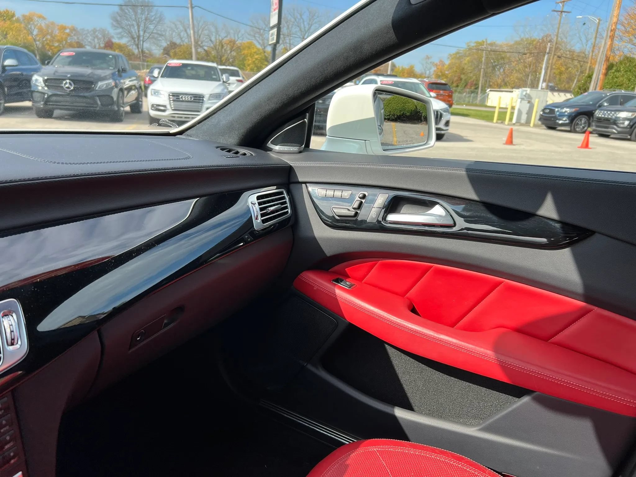 Used 2014 Mercedes-Benz CLS 550 4MATIC image 19