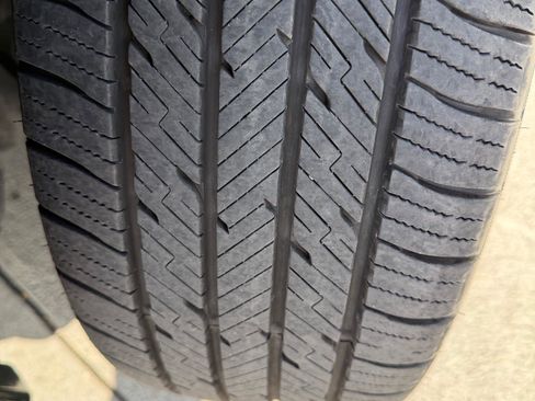 Used 2018 Toyota C-HR XLE image 31