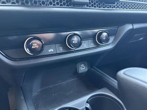 Used 2023 Honda HR-V LX image 21