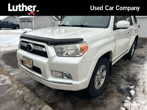Used 2013 Toyota 4Runner SR5 image 1