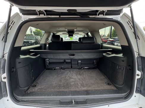 Used 2012 Chevrolet Suburban LT image 15