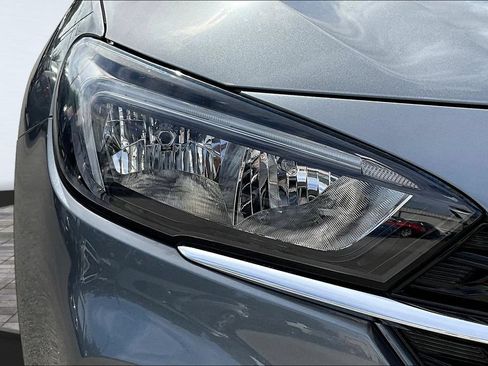 Used 2022 Buick Encore GX Select w/ Sport Touring Package FWD image 33
