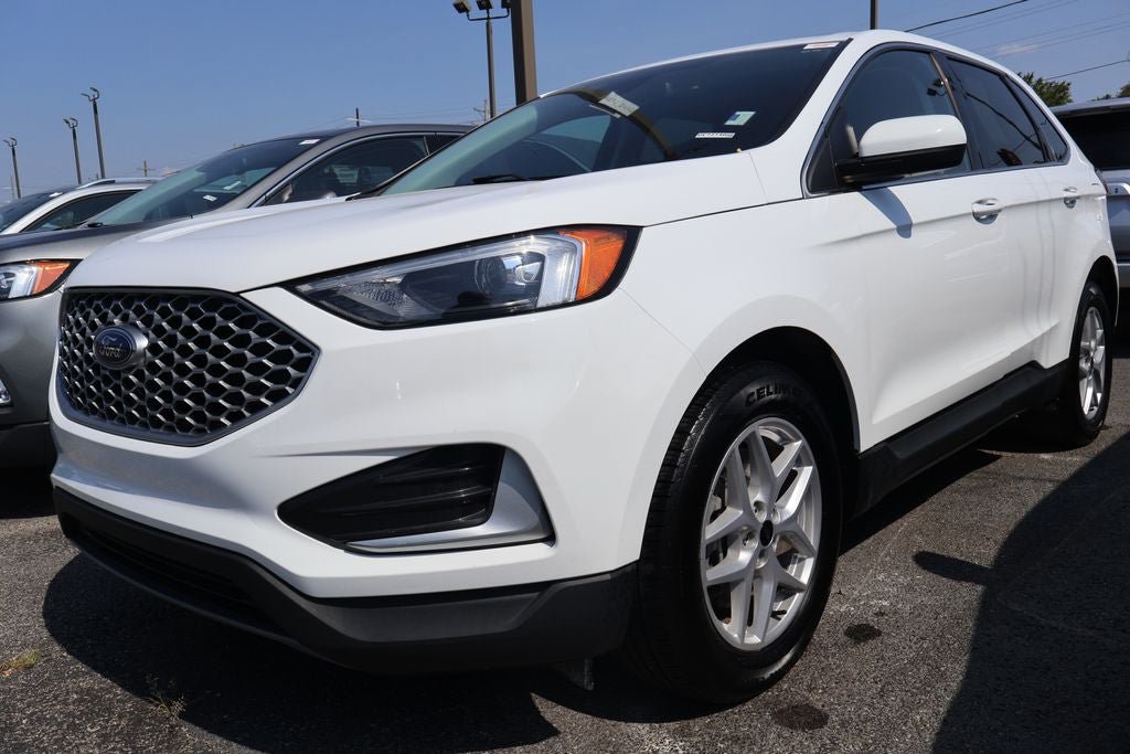 Used 2024 Ford Edge SEL AWD/4WD image 1