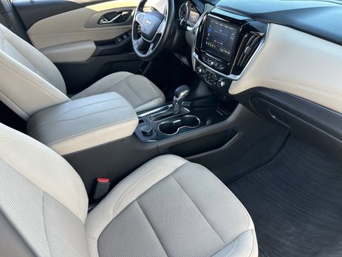Used 2023 Chevrolet Traverse LT AWD/4WD image 31