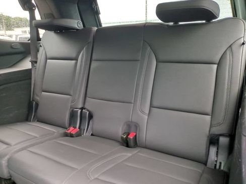 Used 2025 Chevrolet Tahoe LT AWD/4WD image 16
