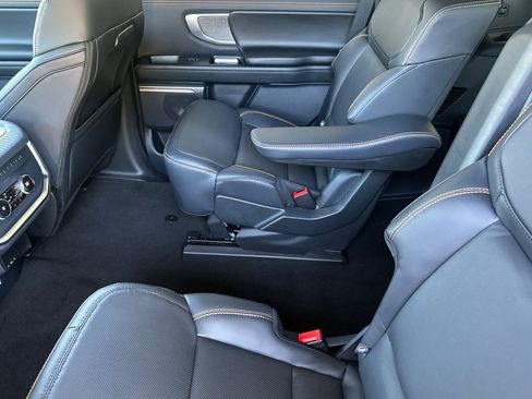 New 2026 Ford Expedition Tremor image 12