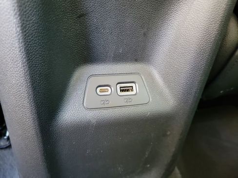 Certified 2023 Buick Envision Essence FWD image 14