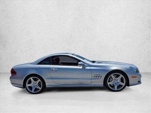 Used 2009 Mercedes-Benz SL 550 image 4