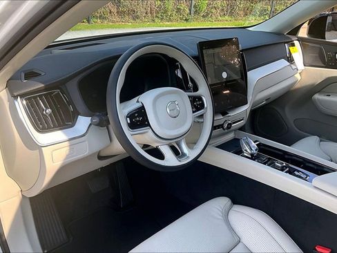 New 2026 Volvo XC60 B5 Ultra w/ Protection Package Premier AWD/4WD image 31
