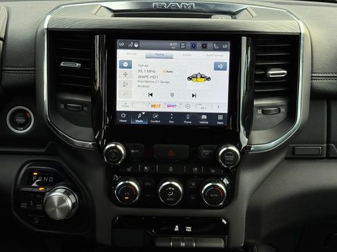 Used 2024 RAM 1500 Laramie image 21