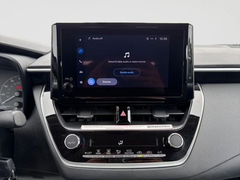 Used 2023 Toyota Corolla LE image 19