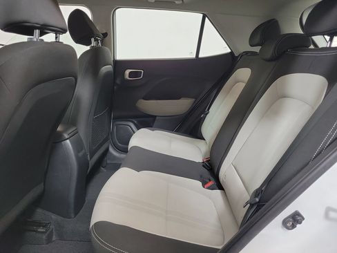 Used 2022 Hyundai Venue SEL w/ Cargo Package FWD image 23