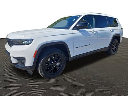 Used 2024 Jeep Grand Cherokee L Laredo