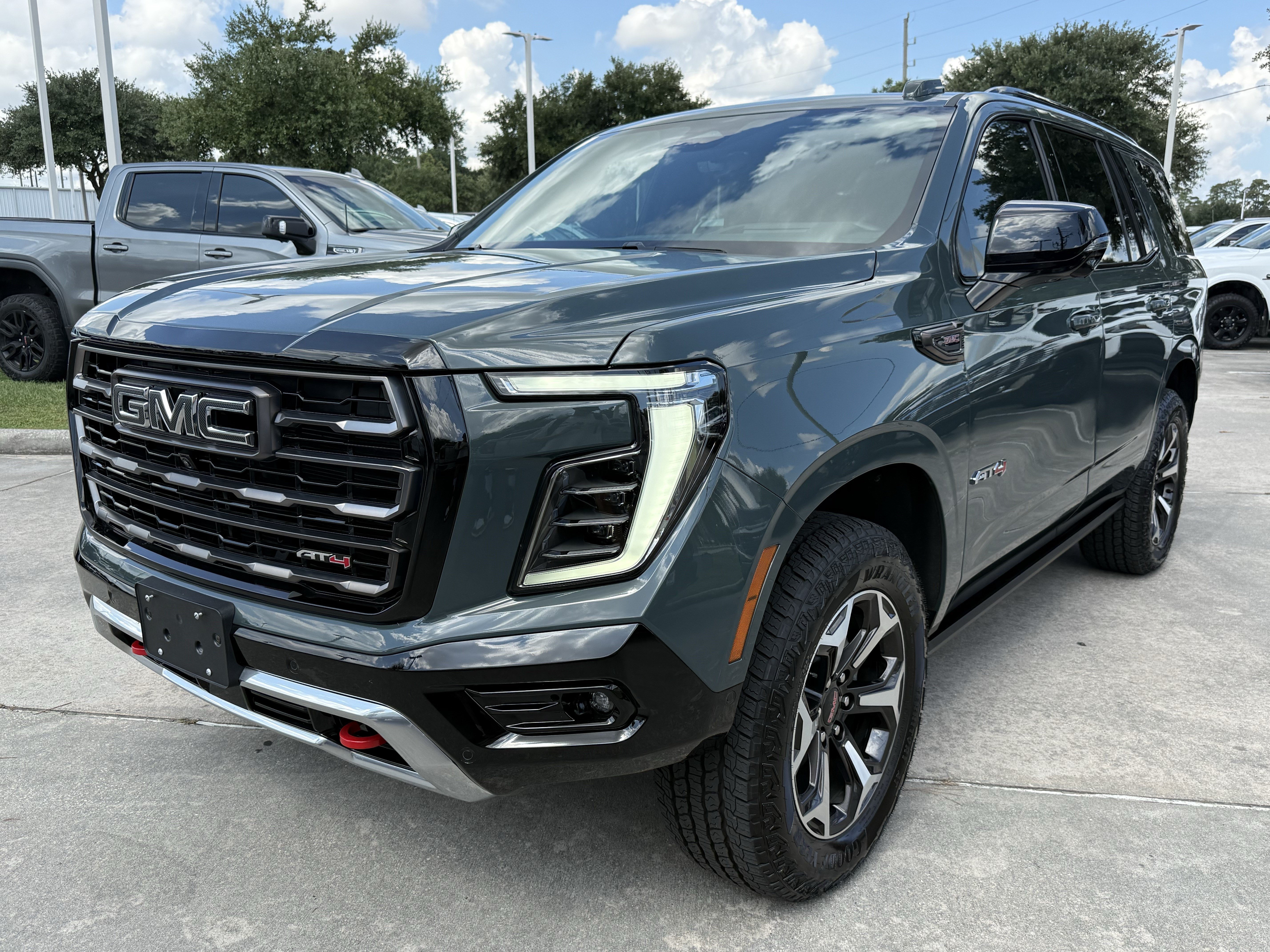 Used 2026 GMC Yukon AT4 Ultimate AWD/4WD image 9