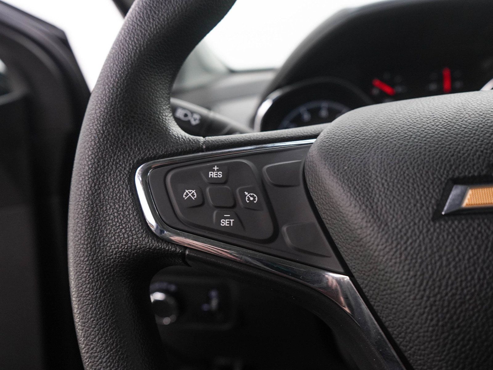 Used 2019 Chevrolet Cruze LT w/ Convenience Package FWD image 23