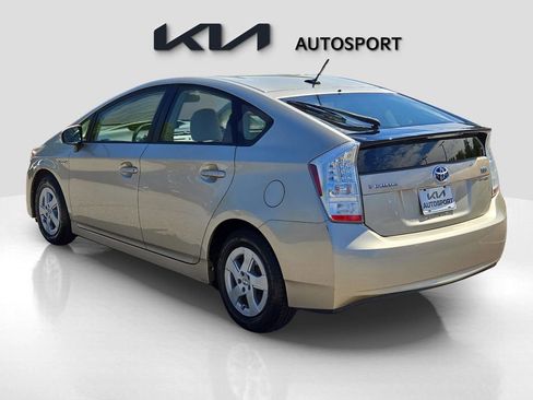Used 2010 Toyota Prius Five image 10