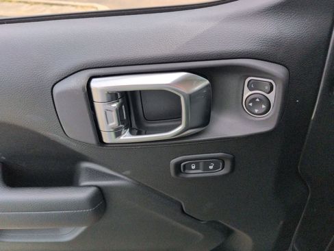 New 2026 Jeep Gladiator Sport AWD/4WD image 8