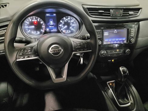 Used 2019 Nissan Rogue S image 22