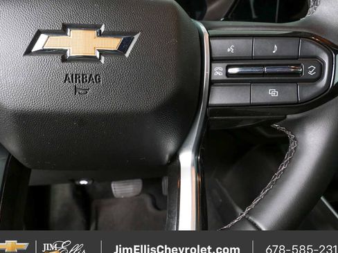 Used 2024 Chevrolet Colorado LT w/ LT Convenience Package RWD image 8