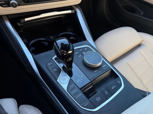 Used 2022 BMW M440i Convertible RWD image 19