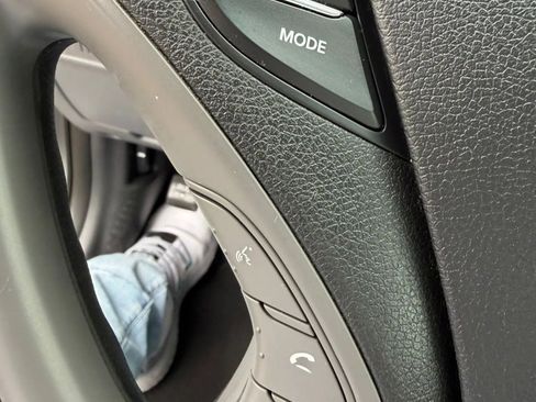 Used 2013 Hyundai Sonata GLS w/ Popular Equipment Pkg FWD image 22