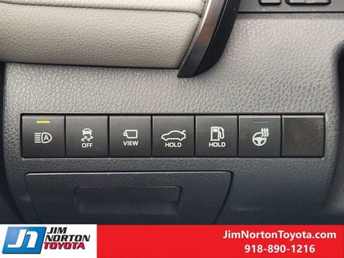 Used 2024 Toyota Camry XSE w/ Navigation Package image 24