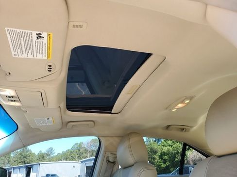 Used 2018 Ford Taurus Limited FWD image 24