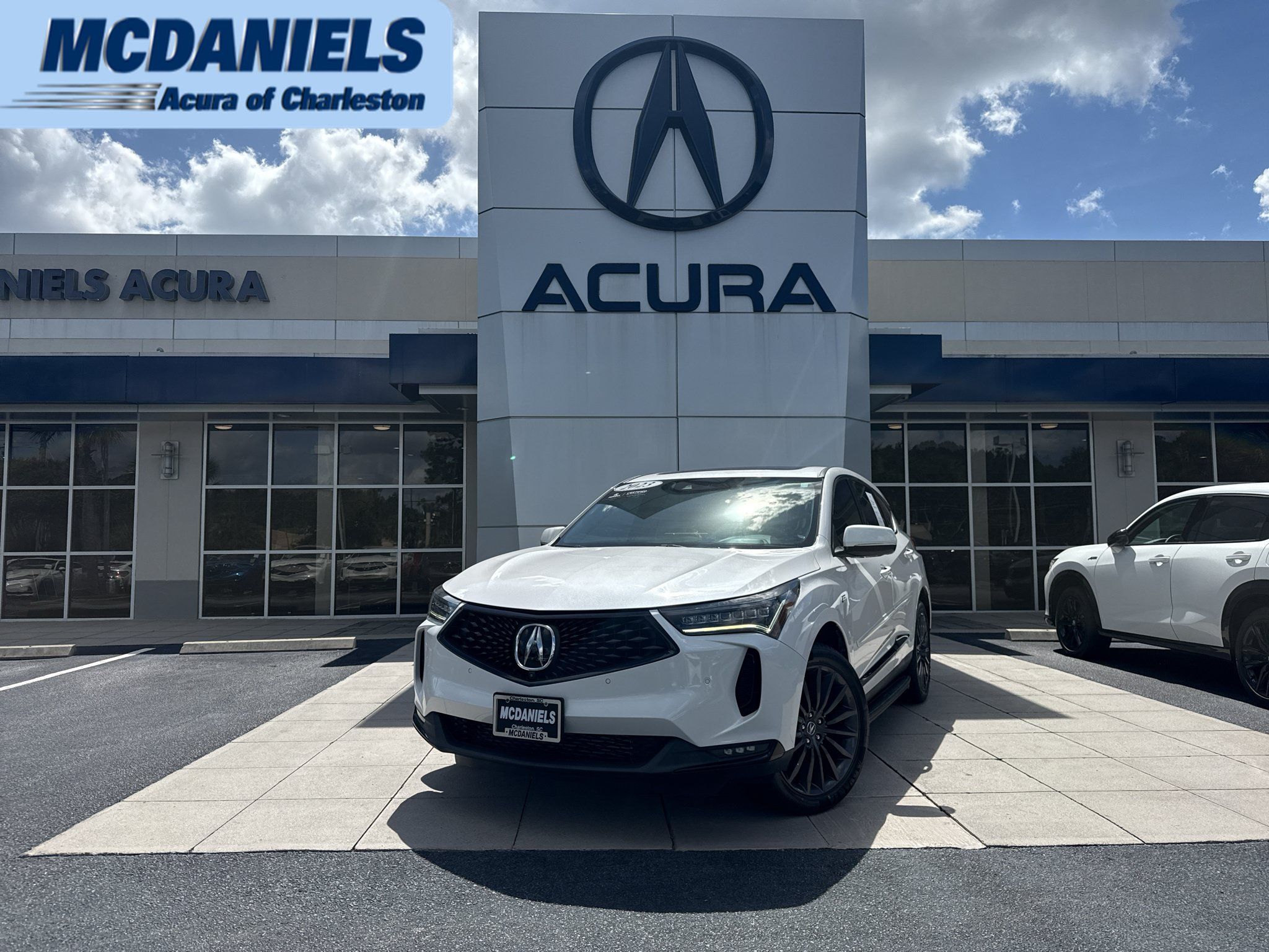 Certified 2023 Acura RDX w/ Advance Package AWD/4WD image 1