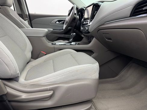 Used 2020 Chevrolet Traverse LT FWD image 31