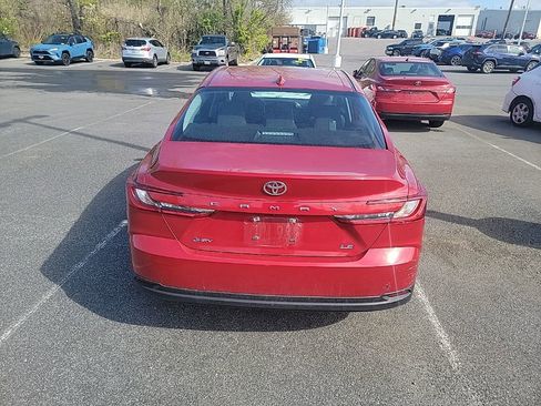 Used 2025 Toyota Camry LE FWD image 8