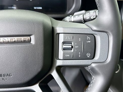 New 2026 Land Rover Defender 110 X-Dynamic SE AWD/4WD image 12