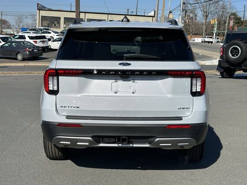 New 2026 Ford Explorer Active w/ Active Comfort Package image 7